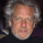waarzegger Eduardo- Hallo, mijn naam is Eduardo. Ik ben medium en help graag mensen die behoefte hebben naar antwoord, of vragen hebben als ze er zelf even niet uitkomen, tijdens een gesprek zoeken we samen naar antwoorden. Ik kan je een luisterend oor bieden en je verder helpen. Ik ben heldervoelend  en beschik over een ijzersterke intuitie en zesde zintuig. U kunt me bellen met al u vragen, niets is mij ook te gek om u oprecht te woord te staan. Ik zal je zuivere antwoorden geven zodat u weer sterker verder kunt gaan en het eindwerk in de zeilen krijgt zodat u de juiste koers weet op te kunnen varen. Vele groeten Eduardo. Waarzeglijn waar een waarzegger je toekomst voorspelt. Waarzeggers geven live advies.